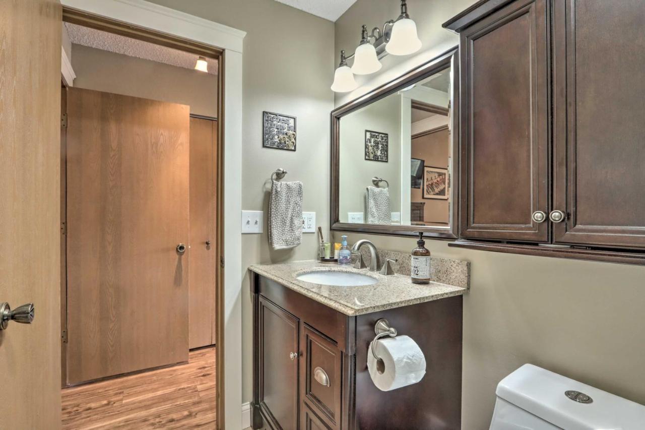 Osage Beach Condo With Lake Of The Ozarks Views Kültér fotó